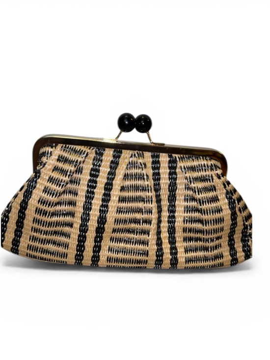 Handbags - New rattan kiss lock clutch